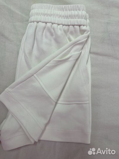 Шорты женские