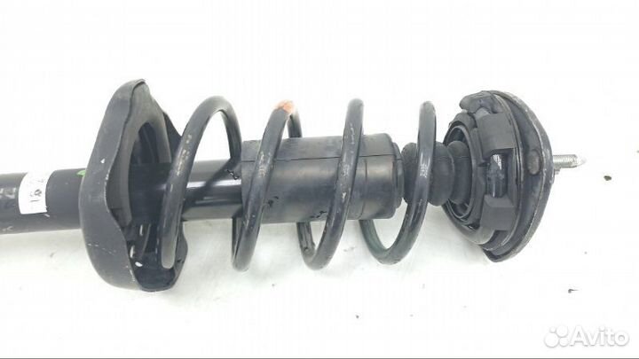 Стойка передняя правая Honda Stepwgn RK5 2012