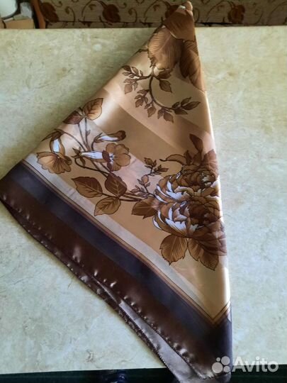 Шелковый платок