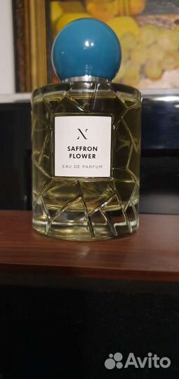 Saffron Flower Les Soeurs DE Noe