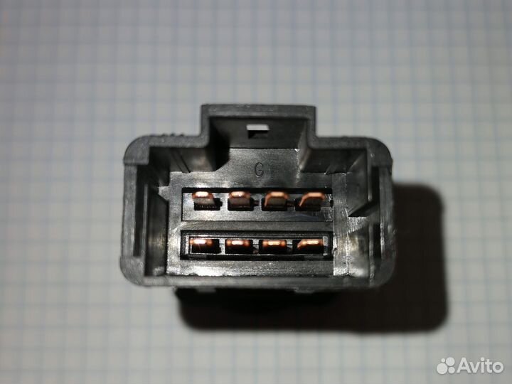 Кнопка аварийной сигнализации Renault Logan