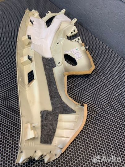 Обшивка стойки задняя левая Porshe Panamera 970