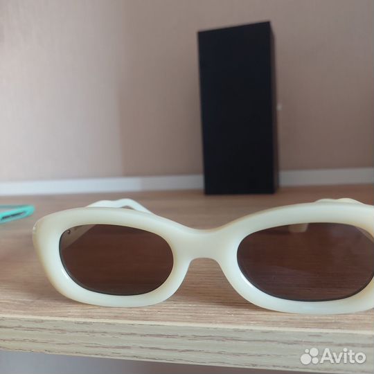 Солнечные очки Gentle Monster