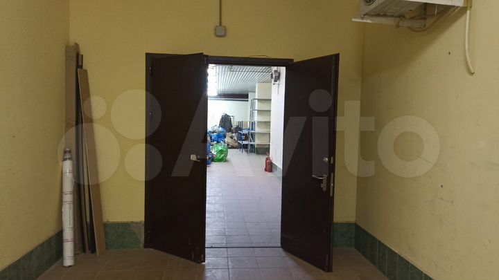 Склад, 1300 м²