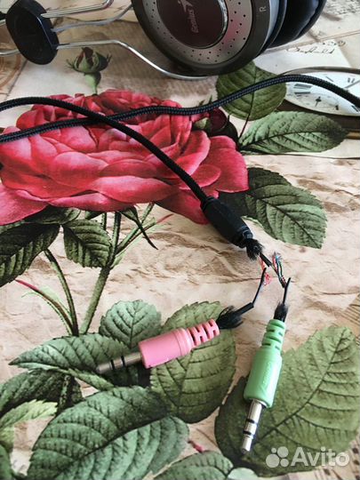 Наушники с ушками и микрофоном