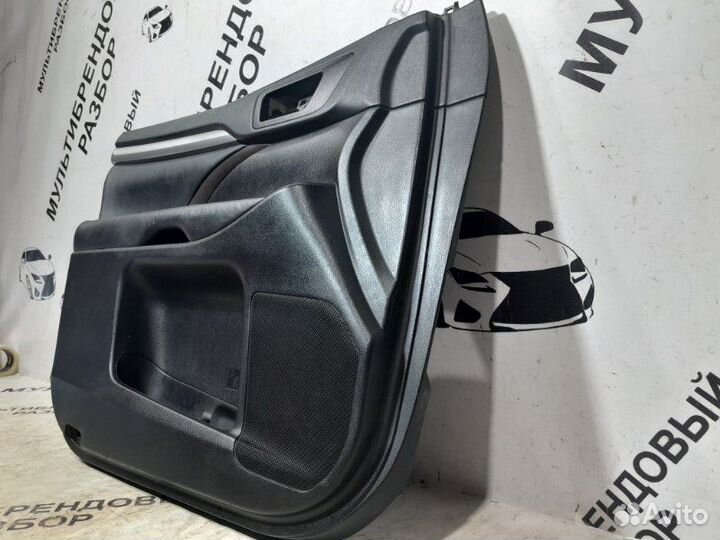 Обшивка передней левой двери Toyota Highlander 3