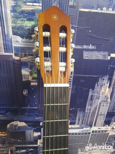 Классическая гитара yamaha c40