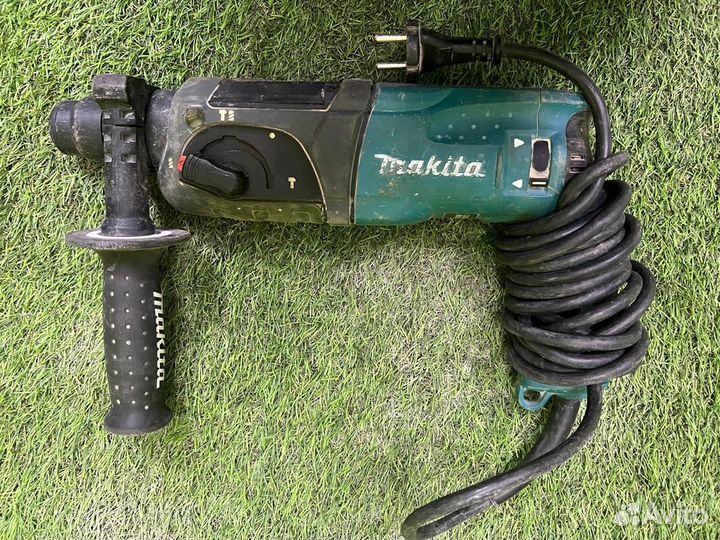 Перфоратор Makita HR2470