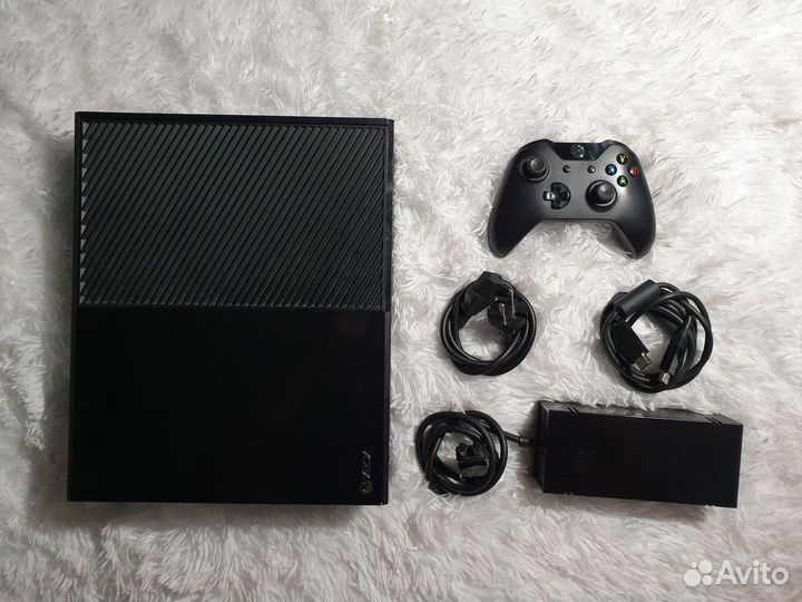 XBox One 500Gb + более 450 игр. Возможен обмен