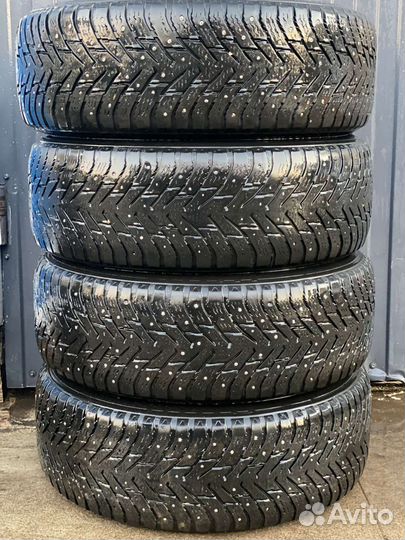 Диски литые с резиной Audi 8R0601025 R17