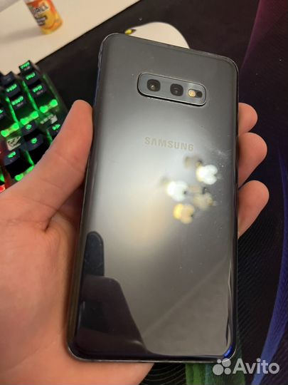 Samsung Galaxy S10, 6/128 ГБ