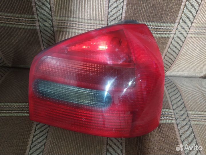 Audi a3 фонарь правый 1997-2001г
