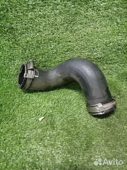 Патрубок интеркулера 8E0145790G Audi A4 B7 8ED 8K2