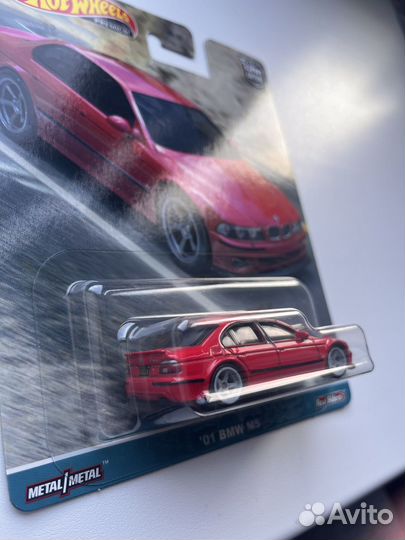 Hot Wheels Premium BMW M5 '01