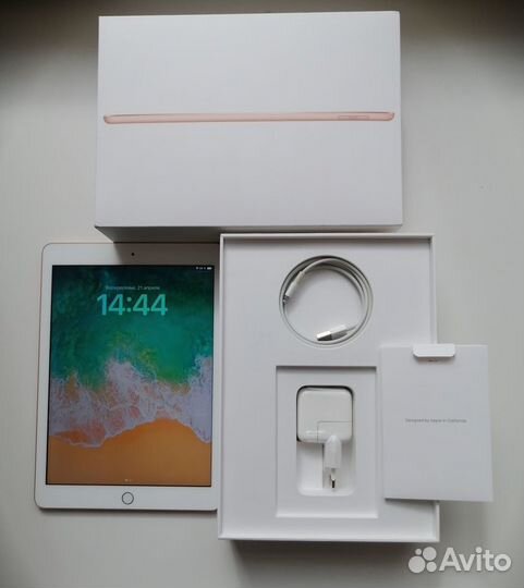 iPad 6 (2018) идеал Rose Gold