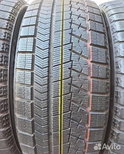 Bridgestone Blizzak VRX 245/50 R18 97N