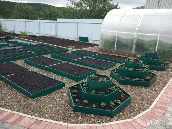 Клумба, грядки для рассады ягод, зелени,цветов