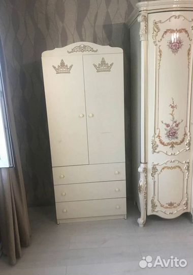 Шкаф детский двухсекционный