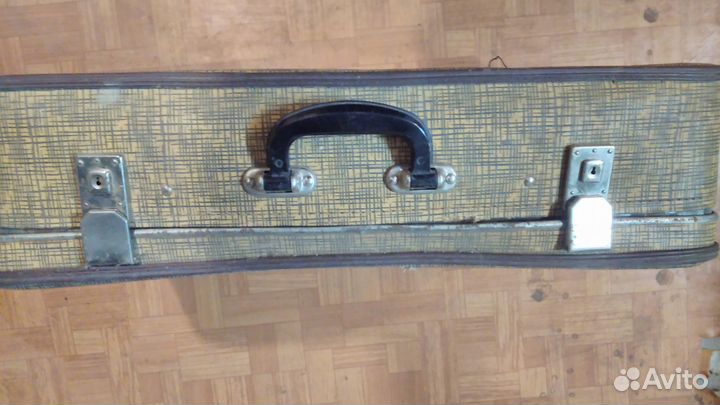 Чемодан большой Ретро