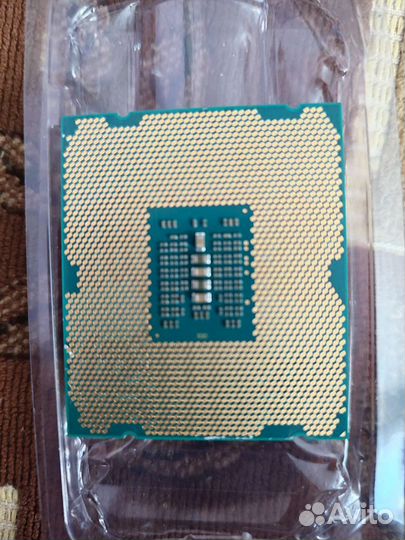 Процессор Xeon E5-2620V2