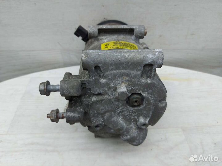 Компрессор кондиционера Ford AV61-19D629-CA