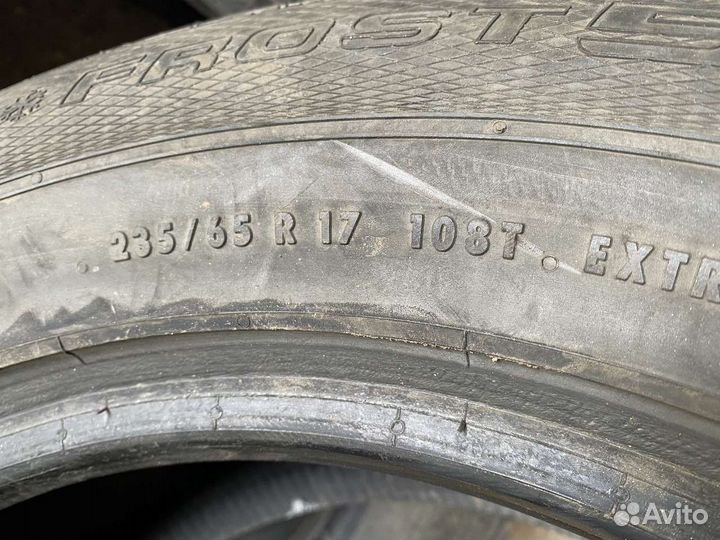 Gislaved Nord Frost 5 235/65 R17