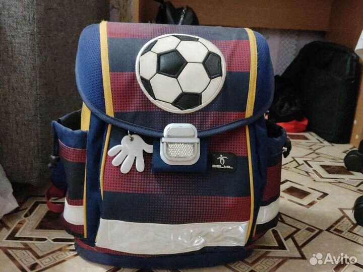 Рюкзак школьный