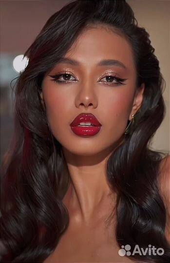 Модель на макияж