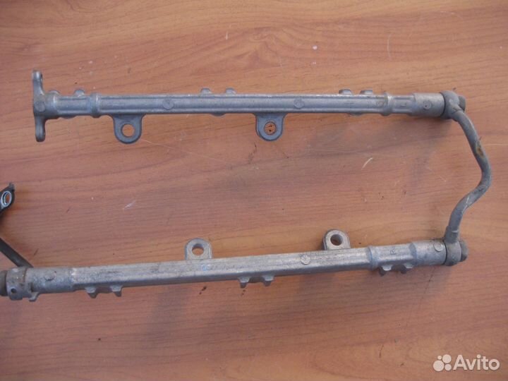 Топливная рампа для Toyota