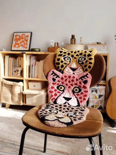 Панно настенное ковровая вышивка