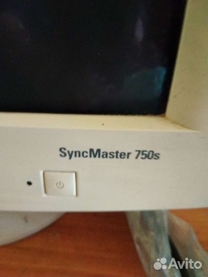 Монитор samsung syncmaster 750S