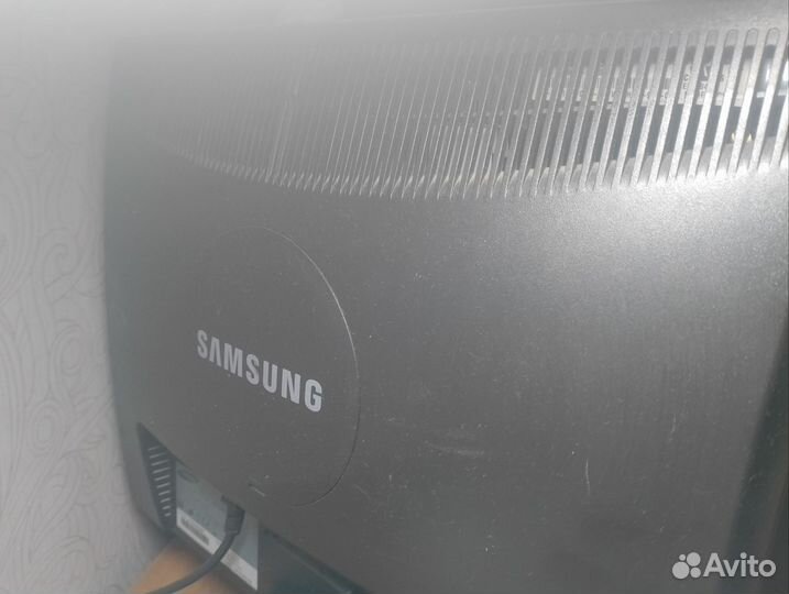 Монитор samsung