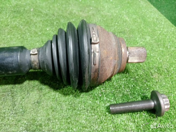 Привод передний правый Volkswagen Golf 6 caxa