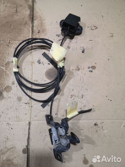 Трос капота Chrysler 300C, Dodge Challenger