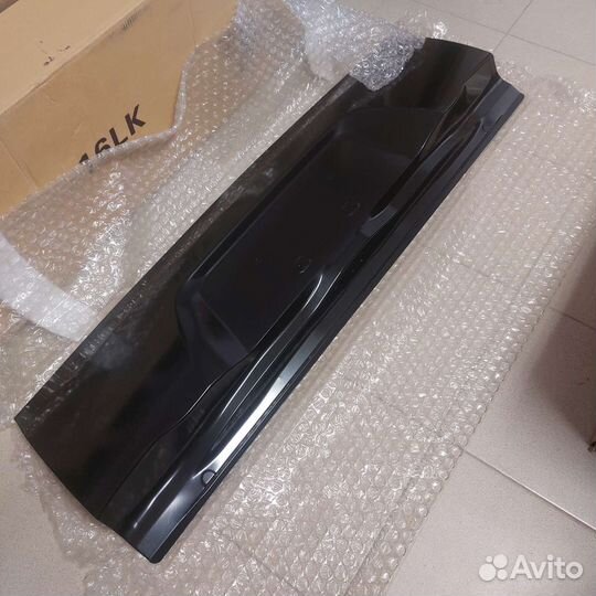 Крышка багажника борт Land Cruiser