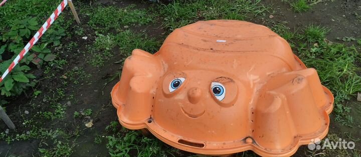 Детская песочница с крышкой пластиковая