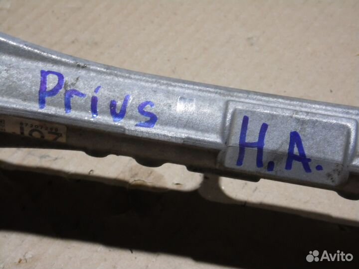 Рулевая рейка Тойота Приус 50