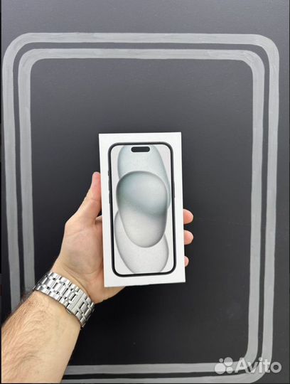 iPhone 15, 256 ГБ