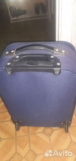 Чемодан на колесах