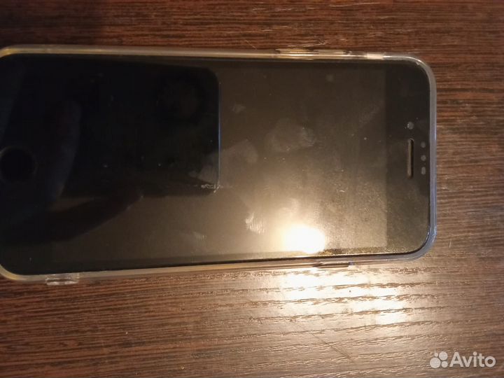 iPhone 8, 64 ГБ