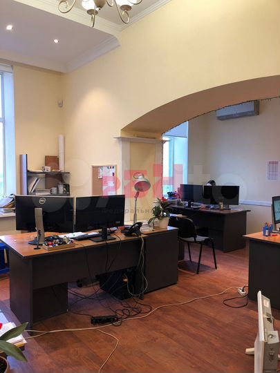 Офисы в хорошем состоянии с парковкой 446 кв.м