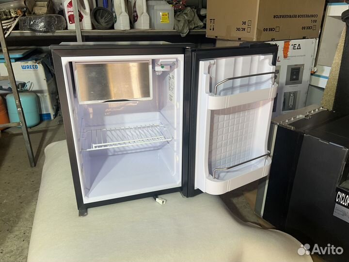 Компрессорный авто холодильник Indel B Cruise 042