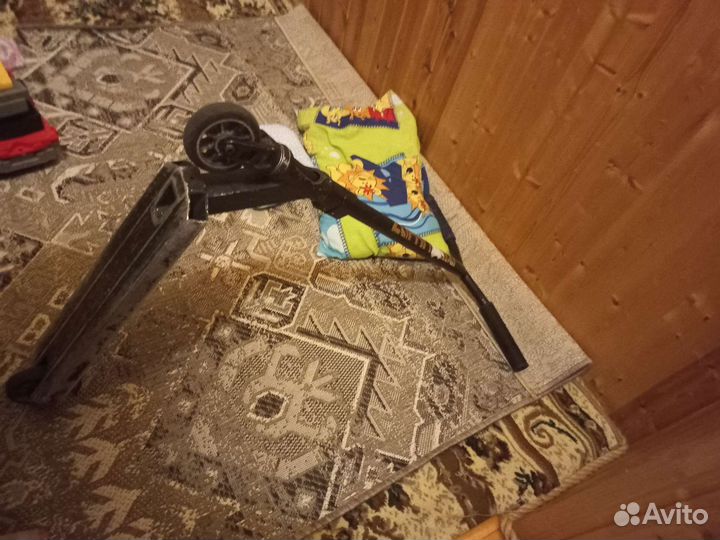 Трюковой самокат