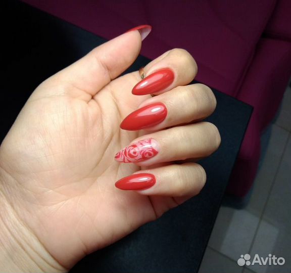 Маникюр и педикюр