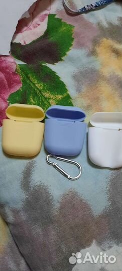 Чехлы для беспроводных наушников