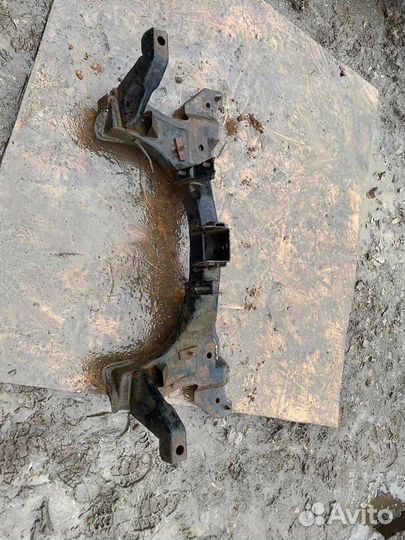 Передний подрамник Kia Spectra