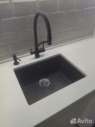 Столешница из искусственного камня