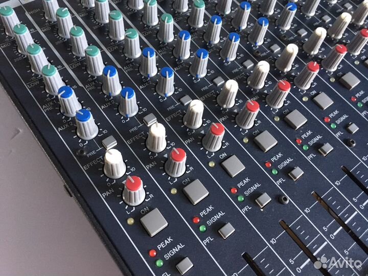 Микшер с усилением Yamaha EMX 5014C