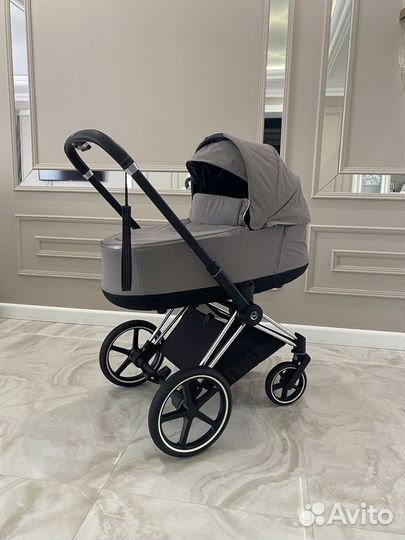 Продаю коляску Cybex