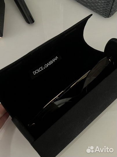 Солнцезащитные очки Dolce Gabbana